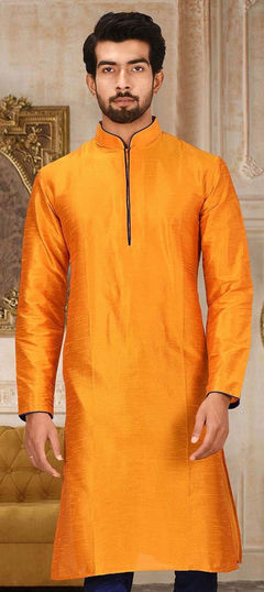 Orange color Kurta in Dupion Silk fabric with Embroidered work : 1817597