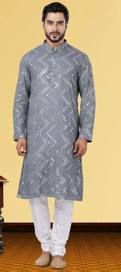 Black and Grey color Kurta Pyjamas in Georgette fabric with Embroidered, Thread work : 1820846