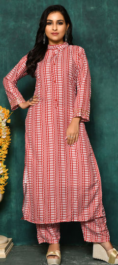 Party Wear Red and Maroon color Tunic with Bottom in Muslin fabric with Digital Print work : 1821352