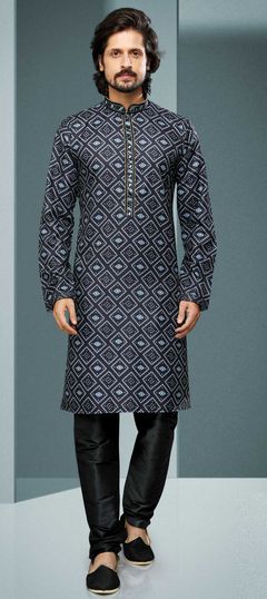 Black and Grey color Kurta Pyjamas in Cotton fabric with Mirror, Printed, Thread work