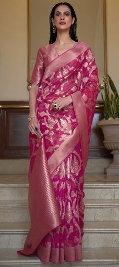 Pink and Majenta color Saree in Organza Silk, Silk fabric with Weaving work