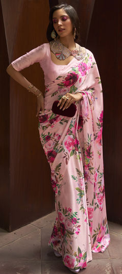 Pink and Majenta color Saree in Crepe Silk, Silk fabric with Floral, Printed work