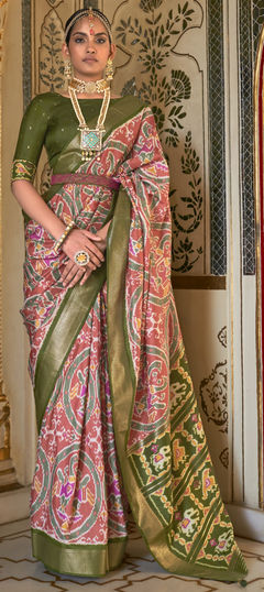 Multicolor color Saree in Patola Silk, Silk fabric with Printed work