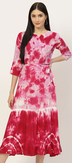 Pink and Majenta, Purple and Violet color Kurti in Rayon fabric with Tye n Dye work