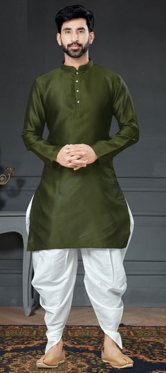 Green color Dhoti Kurta in Art Silk fabric with Embroidered, Thread work