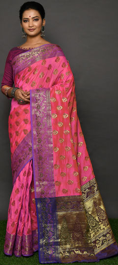 Pink and Majenta color Saree in Banarasi Silk, Silk fabric with Weaving work