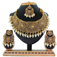 Gold Rodium Polish Gold color Necklace in Metal Alloy studded with CZ Diamond, Pearl