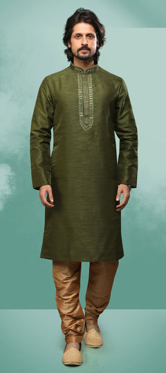 Green color Kurta Pyjamas in Art Silk fabric with Embroidered, Mirror work