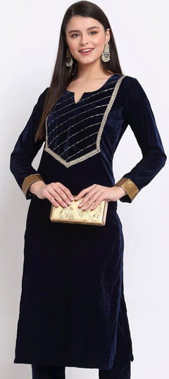 Party Wear Blue color Kurti in Velvet fabric with Long Sleeve, Straight Embroidered work : 1836583