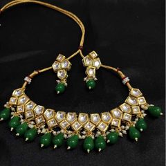 Green color Necklace in Metal Alloy studded with Beads, Kundan & Gold Rodium Polish : 1839168