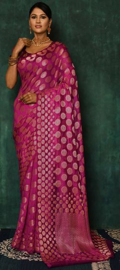 Pink and Majenta color Saree in Silk fabric with Weaving work