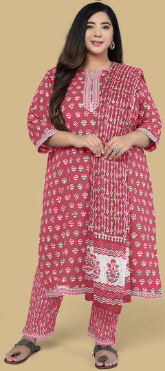 Pink and Majenta color Salwar Kameez in Cotton fabric with Printed work