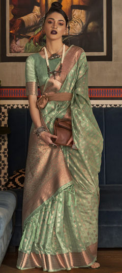 Green color Saree in Silk fabric with Weaving work