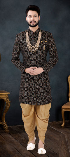 Black and Grey color IndoWestern Dress in Velvet fabric with Bandhej, Broches work