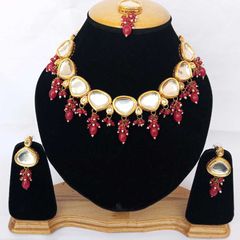 Gold Rodium Polish Pink and Majenta color Necklace in Metal Alloy studded with Kundan