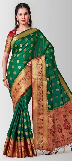 Green color Saree in Kanjeevaram Silk, Silk fabric with Zari work