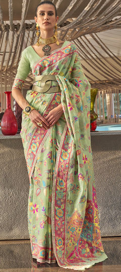 Green color Saree in Handloom fabric with Weaving work