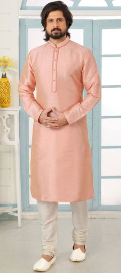 Pink and Majenta color Kurta Pyjamas in Dupion Silk fabric with Thread work