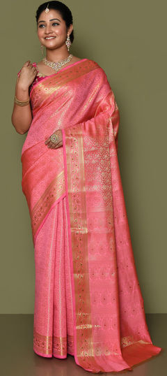 Pink and Majenta color Saree in Kanjeevaram Silk, Silk fabric with Stone, Weaving work