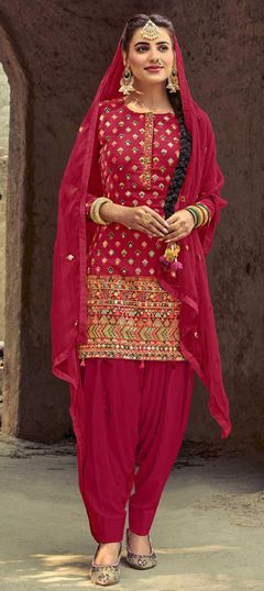 Festive, Mehendi Sangeet Red and Maroon color Salwar Kameez in Georgette fabric with Patiala Embroidered work : 1855979