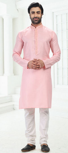 Pink and Majenta color Kurta Pyjamas in Cotton fabric with Resham, Thread work