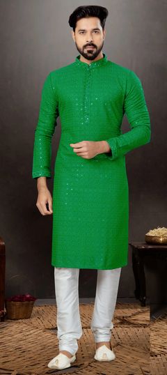 Green color Kurta Pyjamas in Rayon fabric with Embroidered, Resham, Thread work