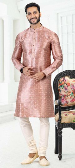 Pink and Majenta color Kurta Pyjamas in Banarasi Silk fabric with Digital Print work