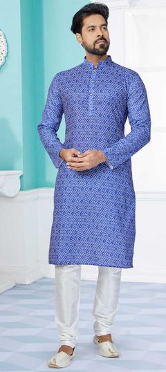 Blue color Kurta Pyjamas in Cotton fabric with Digital Print work