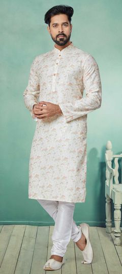 Green color Kurta Pyjamas in Art Silk fabric with Digital Print, Sequence work : 1858198