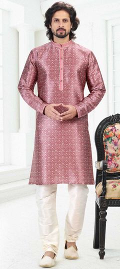 Pink and Majenta color Kurta Pyjamas in Banarasi Silk fabric with Digital Print, Weaving work