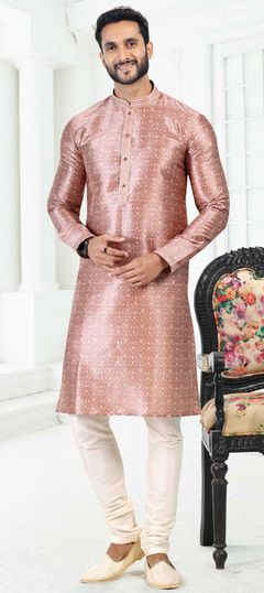 Pink and Majenta color Kurta Pyjamas in Banarasi Silk fabric with Digital Print, Weaving work