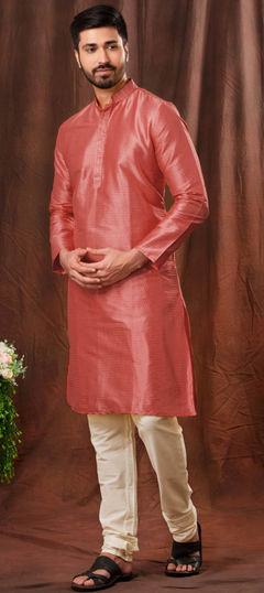 Pink and Majenta color Kurta Pyjamas in Jacquard fabric with Resham, Thread work