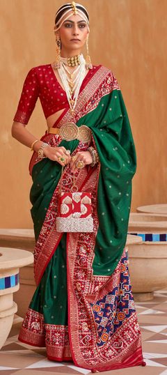 Green color Saree in Patola Silk, Silk fabric with Printed work