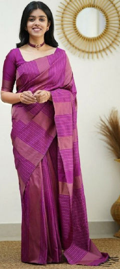 Purple and Violet color Saree in Silk fabric with Weaving work