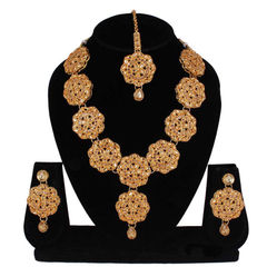 Gold Rodium Polish Gold color Necklace in Metal Alloy studded with Austrian diamond, Kundan