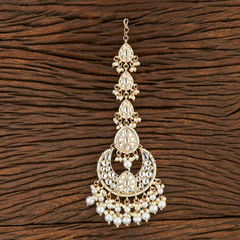 Gold Rodium Polish White and Off White color Mang Tikka in Brass studded with Kundan