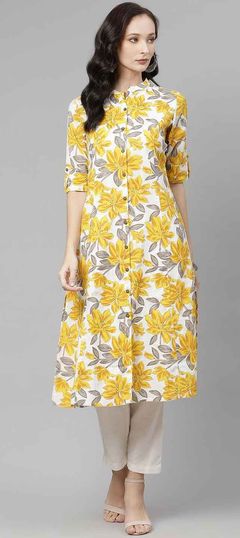 Multicolor color Kurti in Cotton fabric with Floral, Printed work