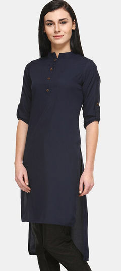 Casual Blue color Kurti in Rayon fabric with Short Sleeve Thread work : 1874560