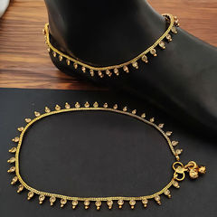 Yellow color Anklet in Metal Alloy studded with Beads & Gold Rodium Polish : 1878808