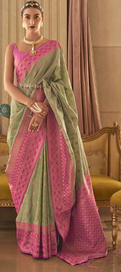 Green, Pink and Majenta color Saree in Handloom fabric with Weaving work