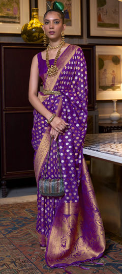 Party Wear, Traditional Purple and Violet color Saree in cotton fabric with Bengali Weaving work : 1880795