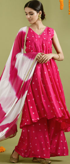 Pink and Majenta color Salwar Kameez in Silk fabric with Bandhej, Printed work