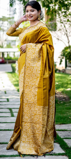 Yellow color Saree in Raw Silk, Silk fabric with Weaving work