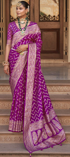 Pink and Majenta color Saree in Banarasi Silk, Silk fabric with Weaving work