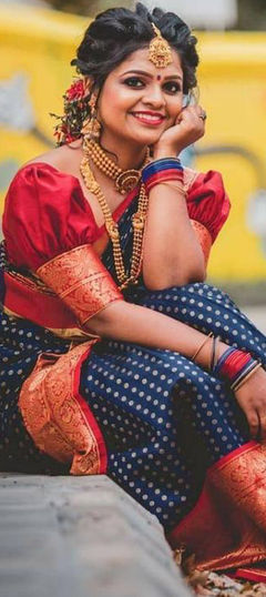 Blue color Saree in Litchi Silk, Silk fabric with Weaving work