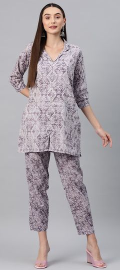 Purple and Violet color Salwar Kameez in Cotton fabric with Bandhej, Printed work