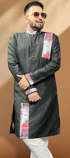 Multicolor color Kurta in Silk fabric with Printed work