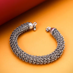 Silver color Bracelet in Metal Alloy studded with Beads & Silver Rodium Polish : 1890763