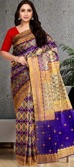 Blue, Purple and Violet color Saree in Kanjeevaram Silk, Silk fabric with Cut Dana, Stone, Weaving, Zari work