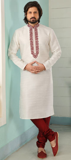 White and Off White color Kurta Pyjamas in Blended Cotton fabric with Embroidered, Thread work